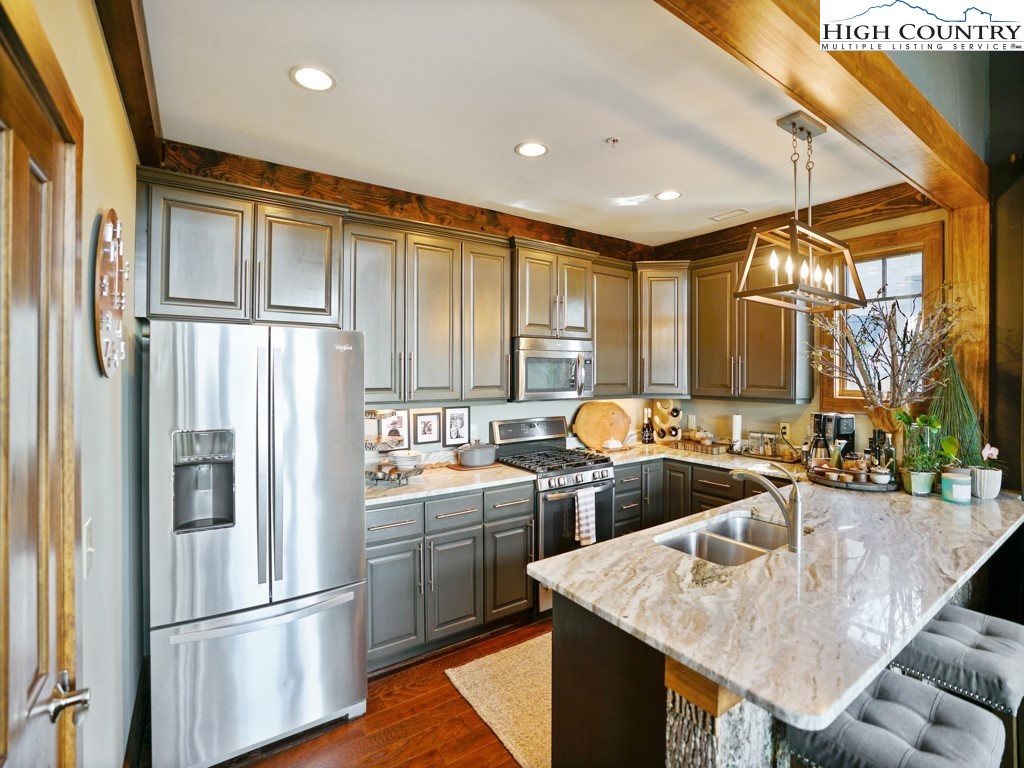 155 Falcon Trace, Unit C331 Boone, NC 28607 - Photo 5 of 30 Gallery Image 5