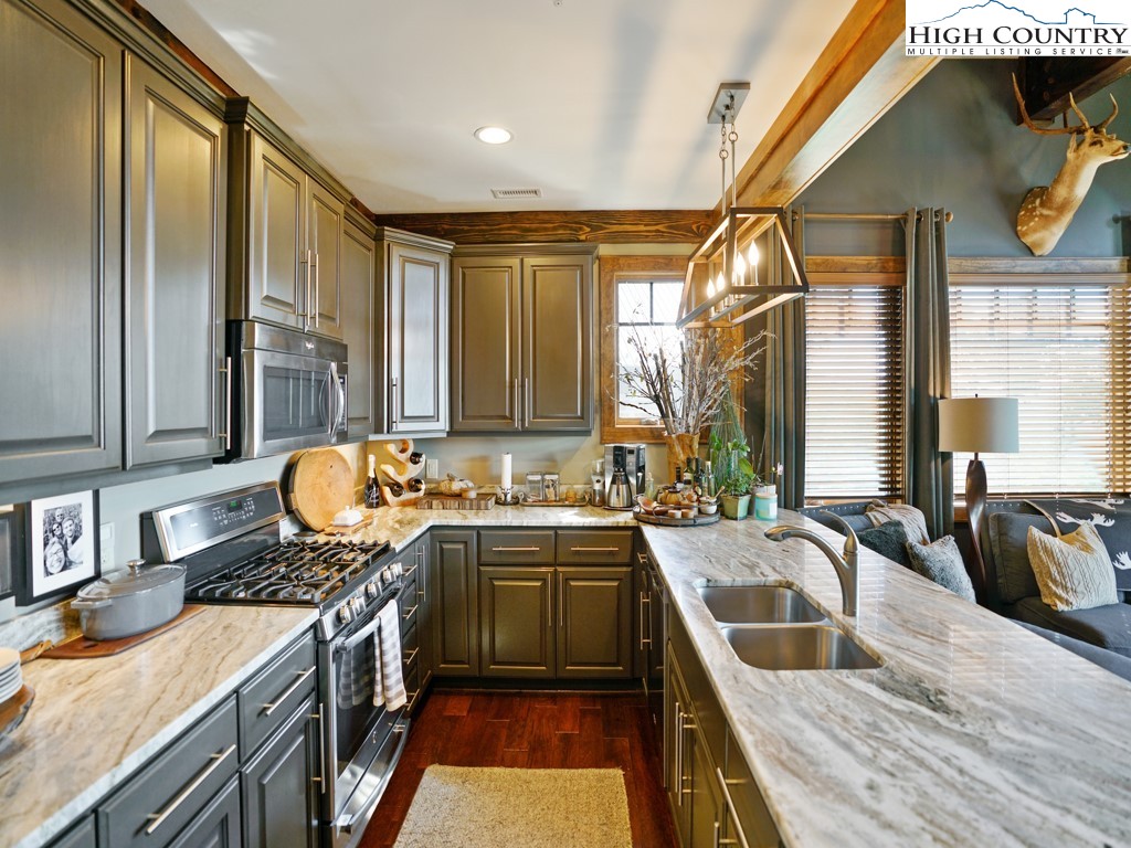 155 Falcon Trace, Unit C331 Boone, NC 28607 - Photo 6 of 30 Gallery Image 6