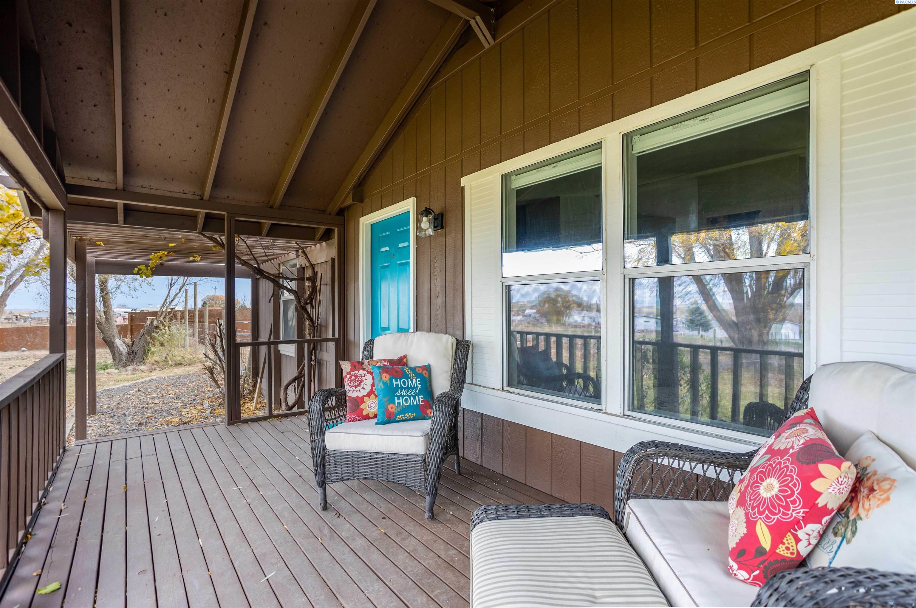 17313 East Ruppert Road Benton City, WA 99320 - Photo 3 of 30 Gallery Image 3