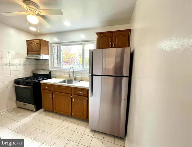 $950 | 5028 Roseld Court, Oxon Hill, MD 20745