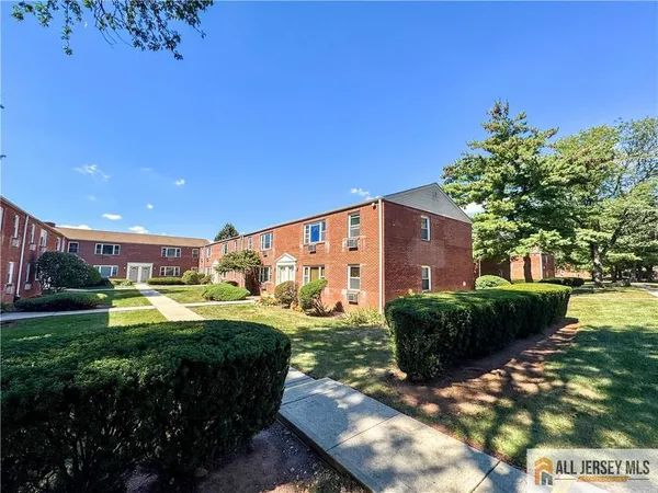 $160,000 | 66 Fox Road, Unit 9B, Edison, NJ 08817