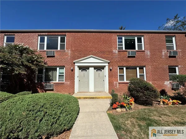 $160,000 | 66 Fox Road, Unit 9B, Edison, NJ 08817
