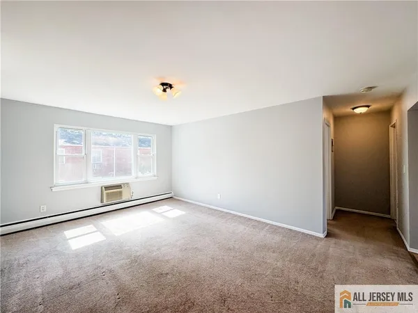 $160,000 | 66 Fox Road, Unit 9B, Edison, NJ 08817