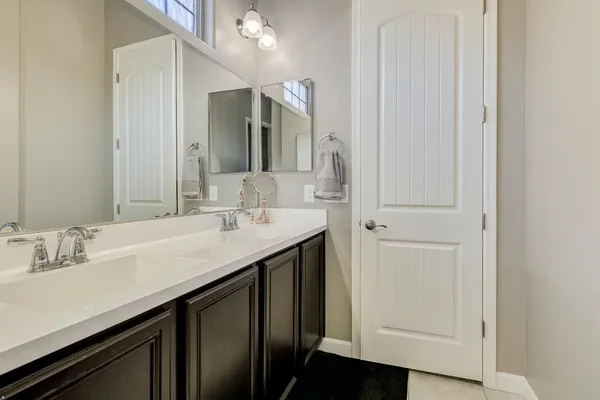 $2,350 | 1367 South Country Club Drive, Unit 1069, Mesa, AZ 85210