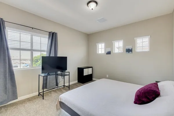 $2,350 | 1367 South Country Club Drive, Unit 1069, Mesa, AZ 85210