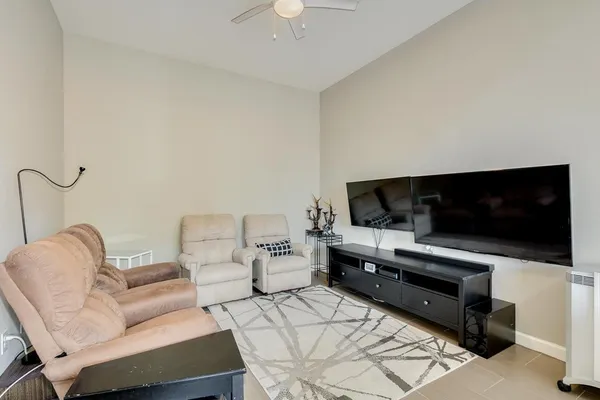$2,350 | 1367 South Country Club Drive, Unit 1069, Mesa, AZ 85210