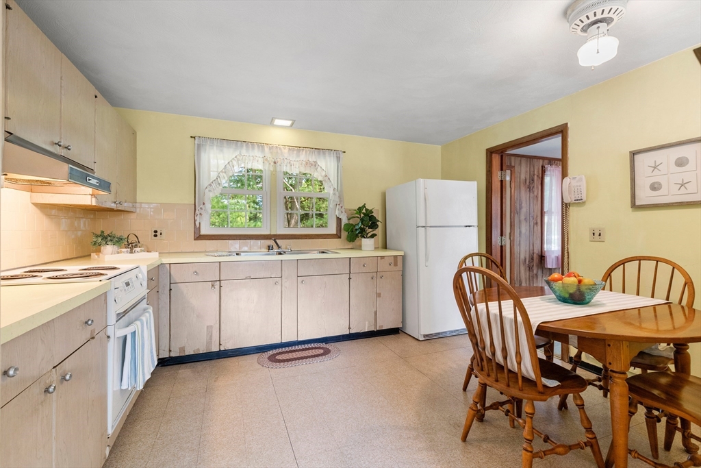 3 Pontiac Road Peabody, MA 01960 - Photo 11 of 30 Gallery Image 11
