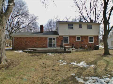 11318 Old Bridge Road Grand Blanc, MI 48439 - Photo 4 of 4 20395648-3.JPG