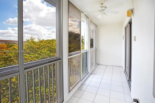 $160,000 | 1301 Southwest 135th Terrace, Unit 413J, Pembroke Pines, FL 33027
