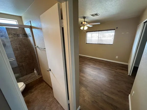 $1,895 | 18202 North 33rd Avenue, Phoenix, AZ 85053