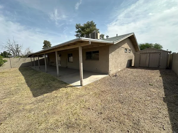 $1,895 | 18202 North 33rd Avenue, Phoenix, AZ 85053