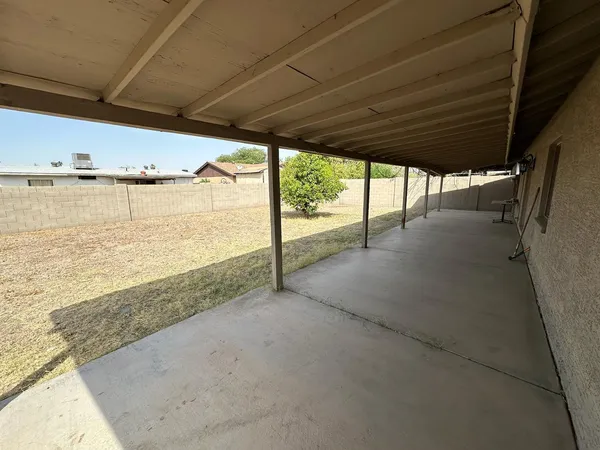 $1,895 | 18202 North 33rd Avenue, Phoenix, AZ 85053