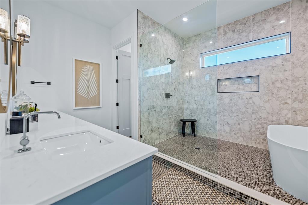 401 77th Street Holmes Beach, FL 34217 - Photo 29 of 92