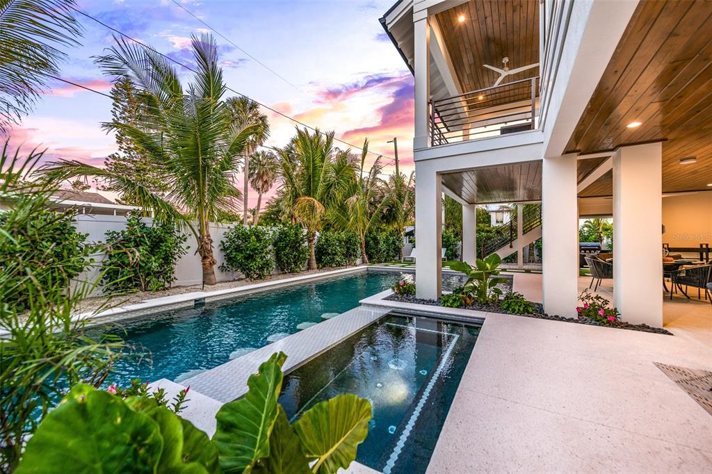 401 77th Street Holmes Beach, FL 34217 - Photo 57 of 92