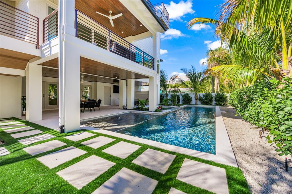 401 77th Street Holmes Beach, FL 34217 - Photo 66 of 92