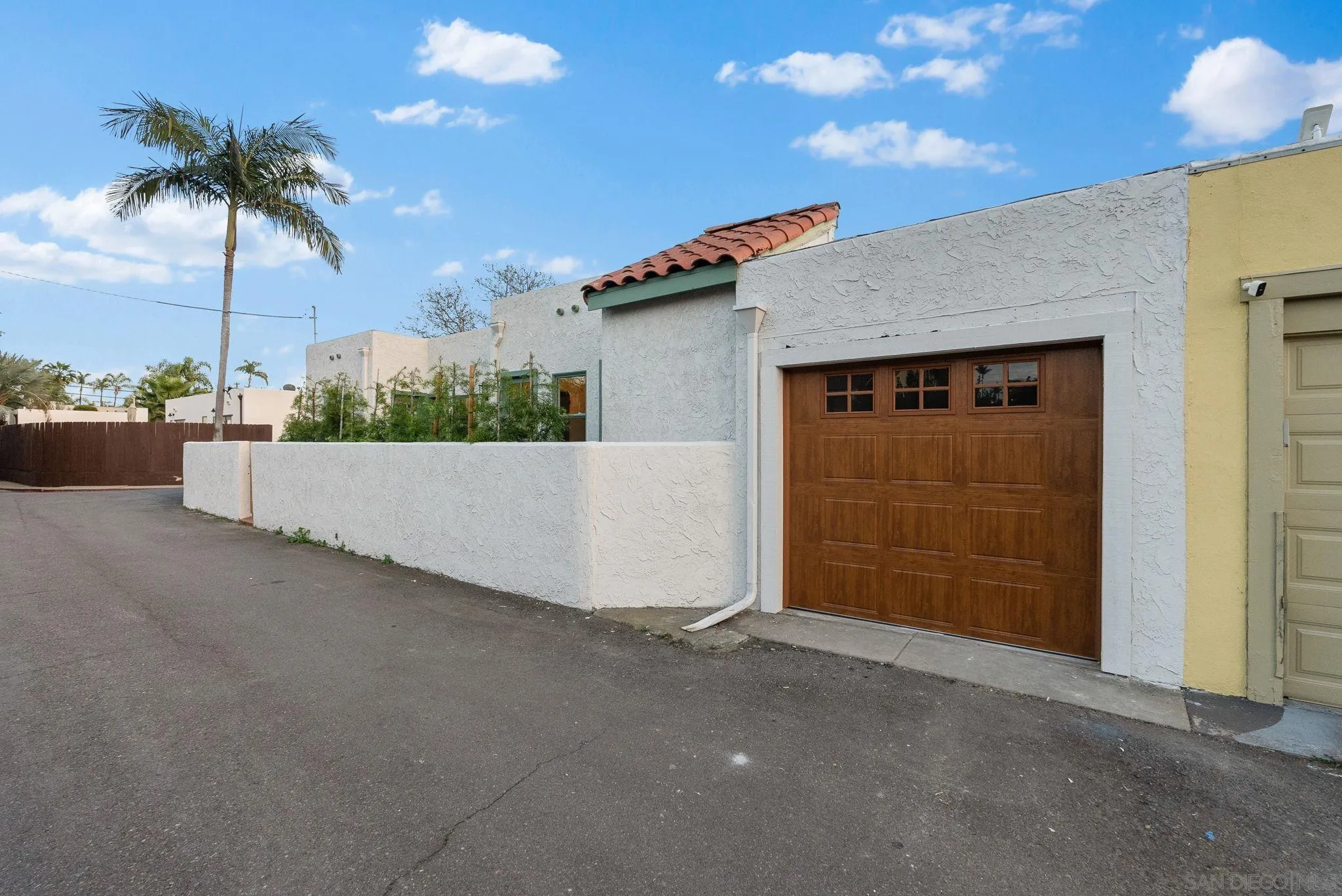 4052 Alder Drive San Diego, CA 92116 - Photo 28 of 28 a backyard of a house