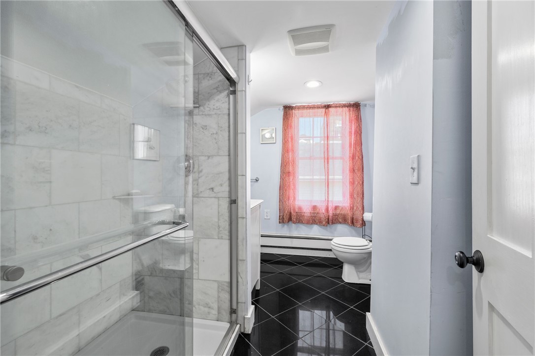 216 Spring Street Newport, RI 02840 - Photo 37 of 48 Third Floor