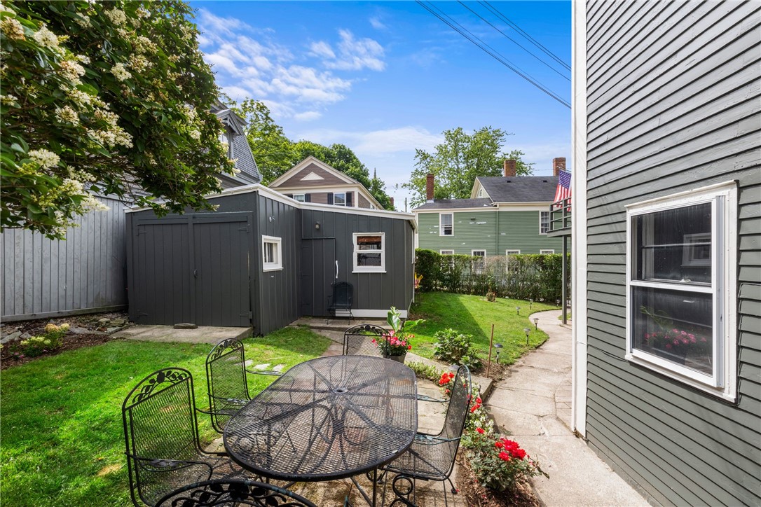 216 Spring Street Newport, RI 02840 - Photo 41 of 48