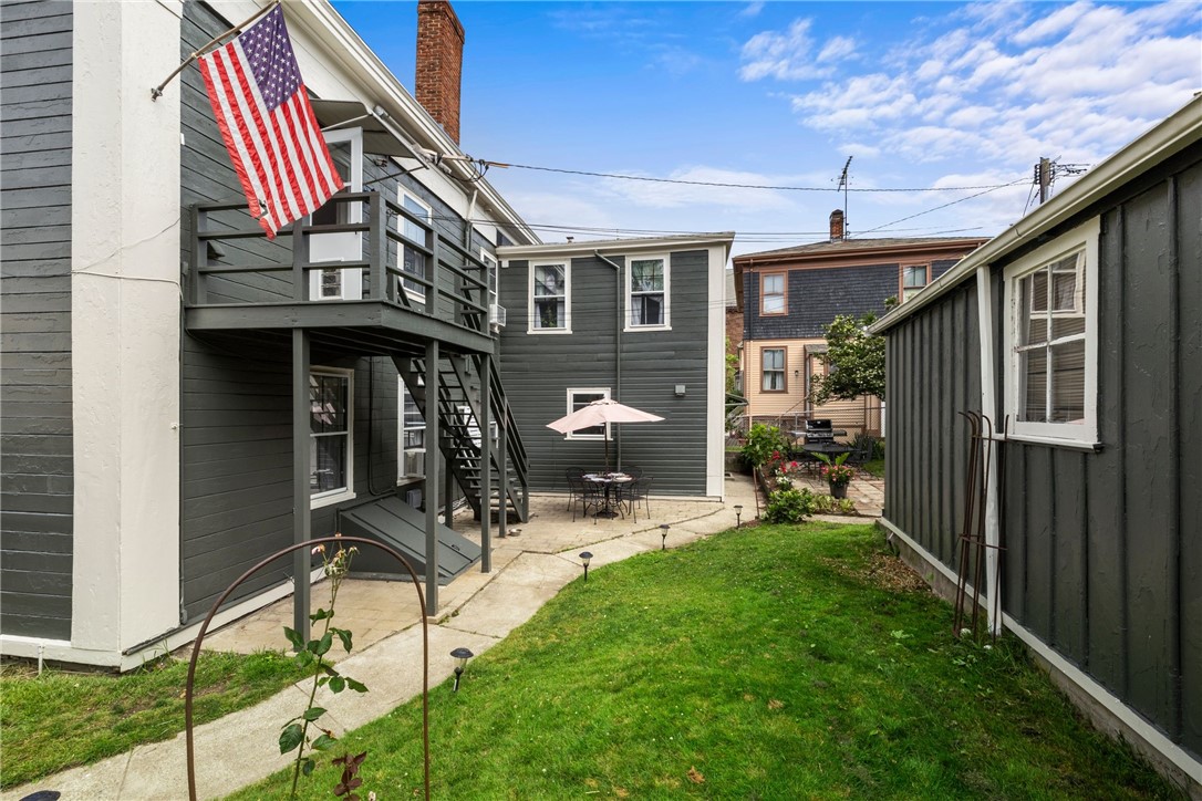 216 Spring Street Newport, RI 02840 - Photo 42 of 48