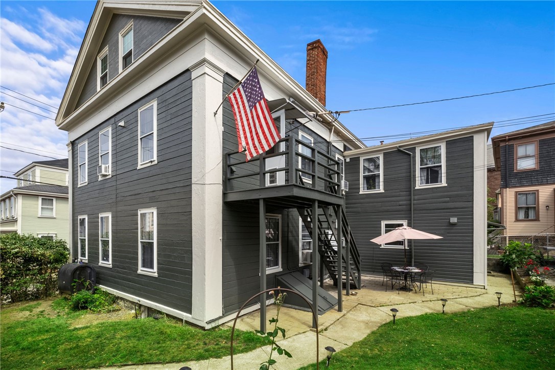 216 Spring Street Newport, RI 02840 - Photo 45 of 48