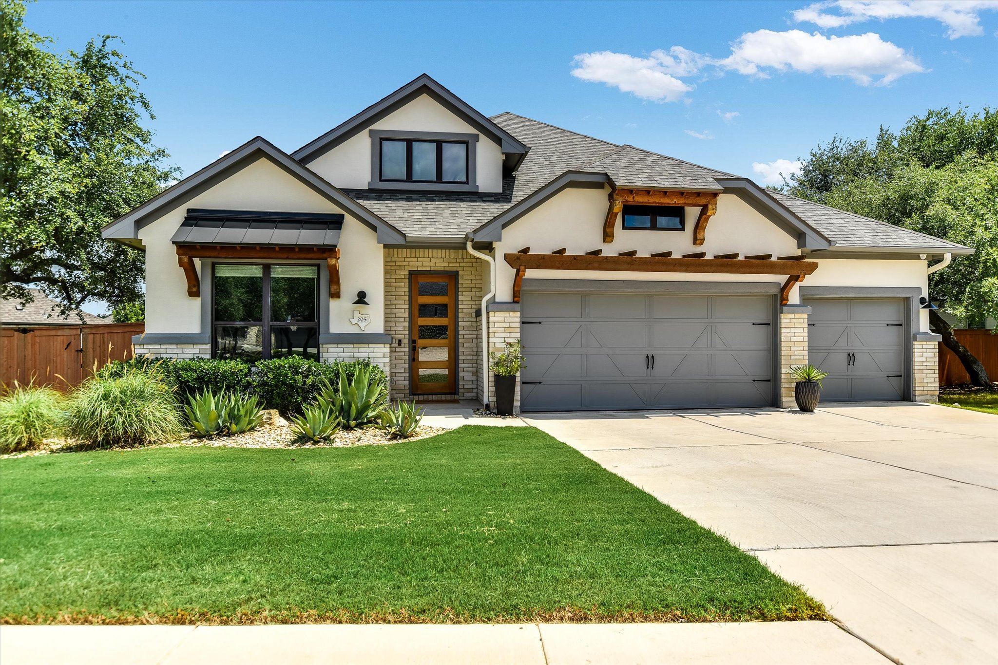 205 Axis Loop Georgetown, TX 78628 - Photo 1 of 30
