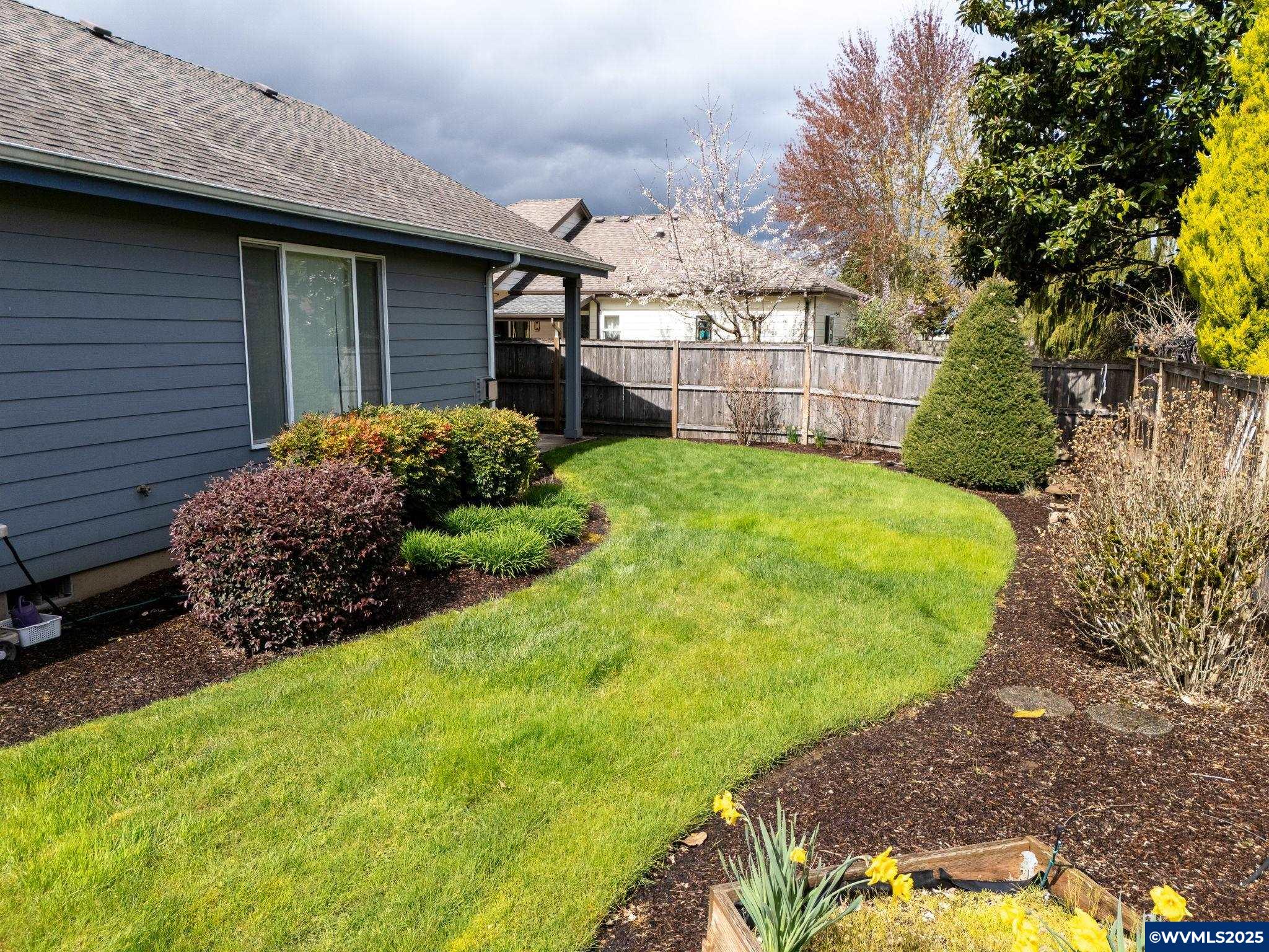 1665 Southwest Elk Circle Albany, OR 97321 - Photo 27 of 34 Gallery Image 27