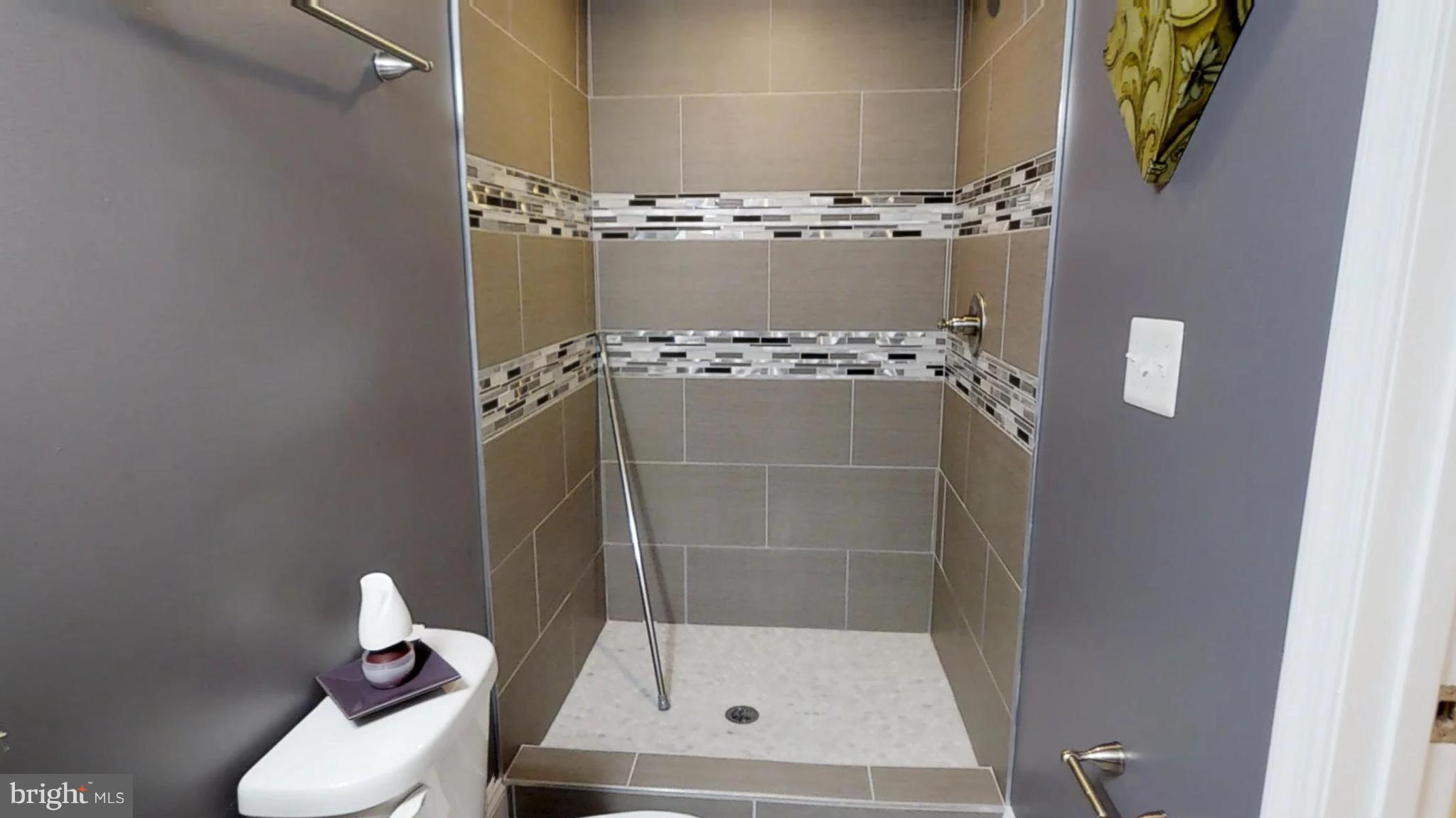 4755 Byron Road Baltimore, MD 21244 - Photo 14 of 26 Bath