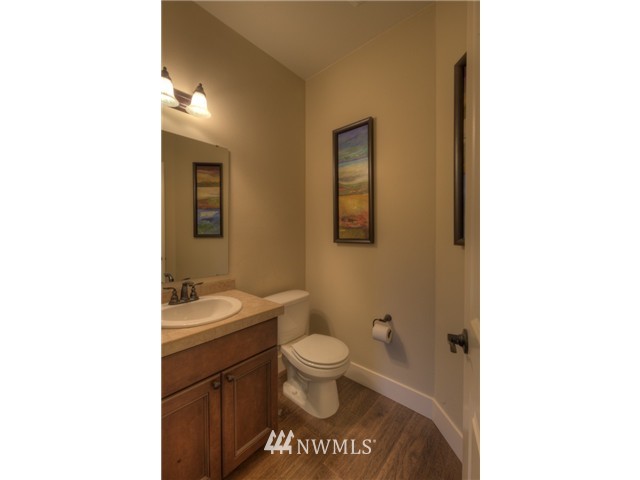4730 Northeast 24th Street Renton, WA 98059 - Photo 12 of 20