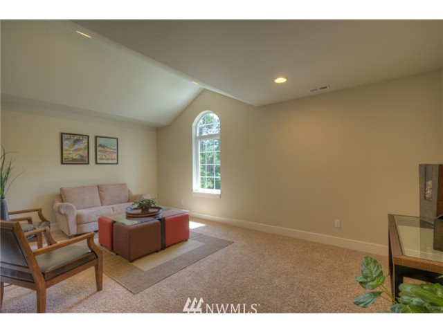 4730 Northeast 24th Street Renton, WA 98059 - Photo 14 of 20