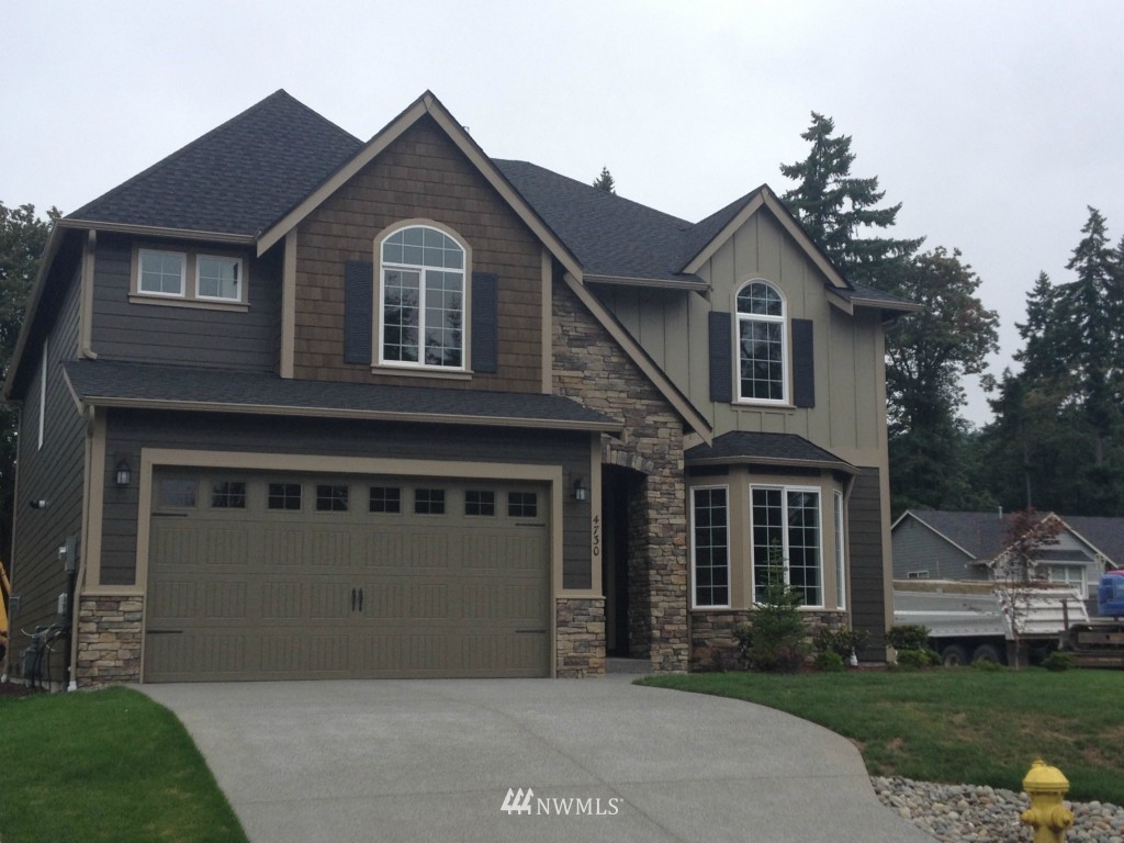 4730 Northeast 24th Street Renton, WA 98059 - Photo 3 of 20