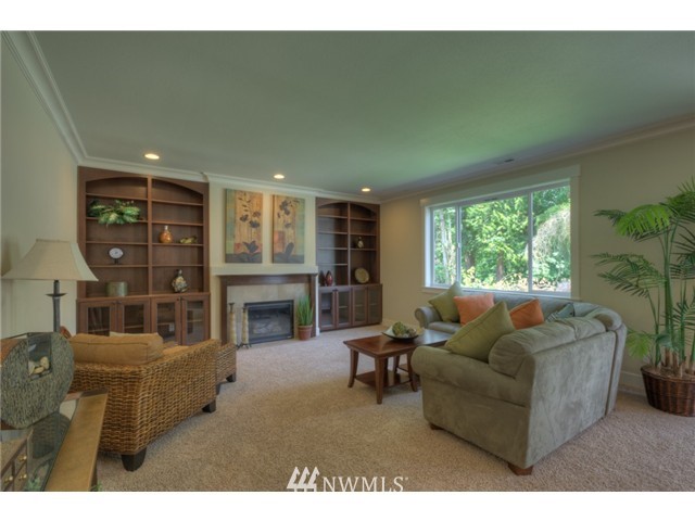 4730 Northeast 24th Street Renton, WA 98059 - Photo 8 of 20