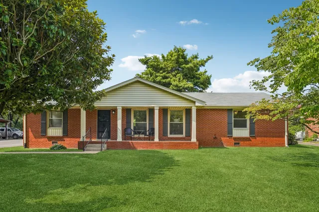 $399,900 | 303 Davis Park Drive, Smyrna, TN 37167