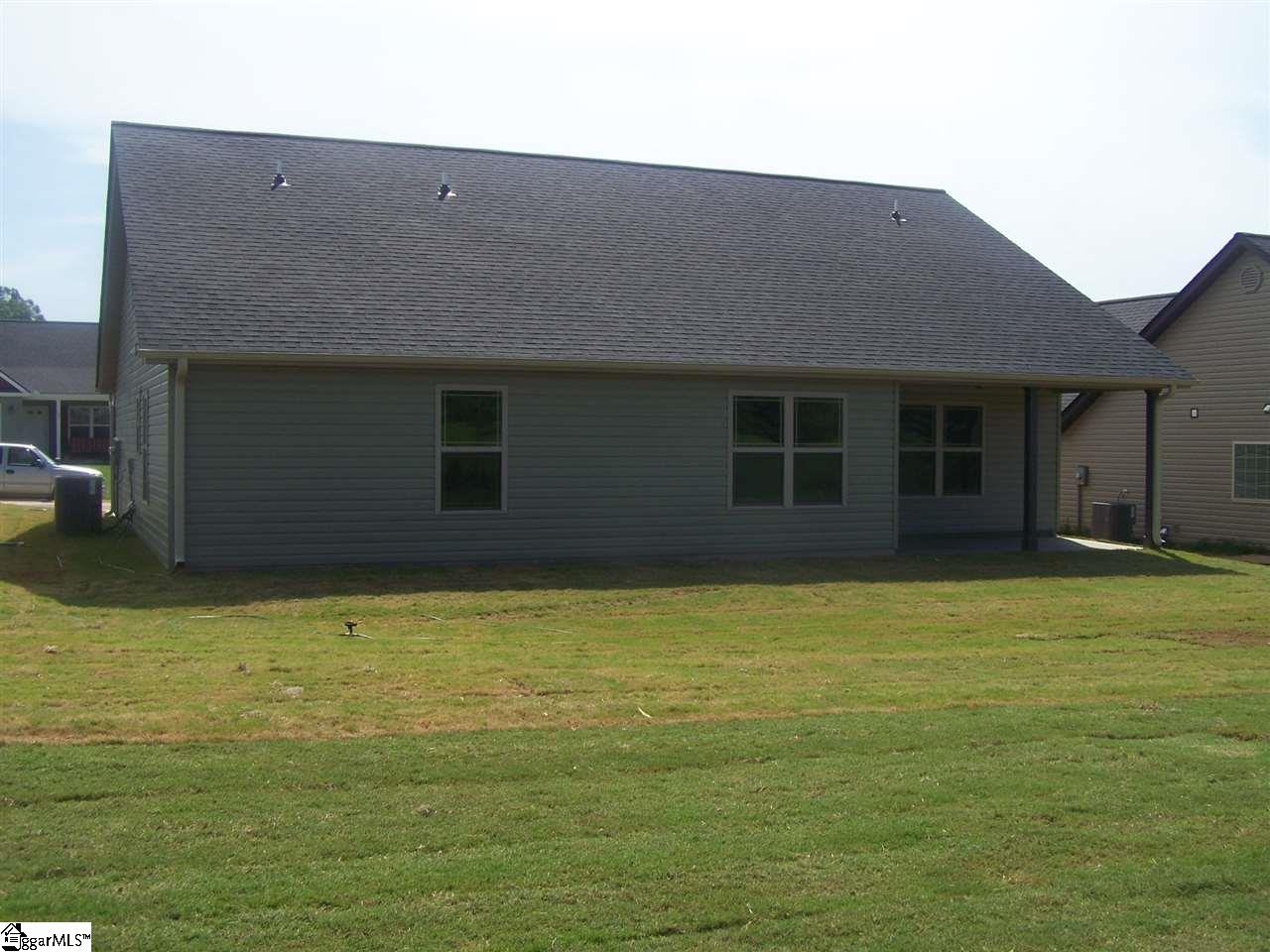 236 Sleepy River Road Simpsonville, SC 29681 - Photo 2 of 5 Gallery Image 2