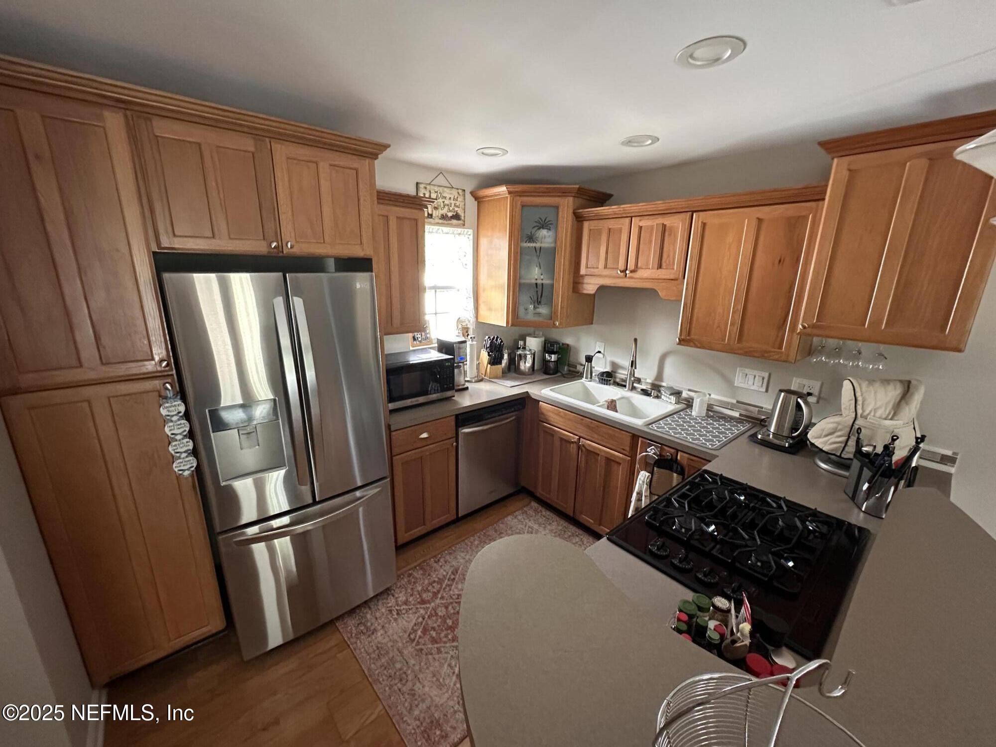 310 7th Street Atlantic Beach, FL 32233 - Photo 3 of 16 Kitchen