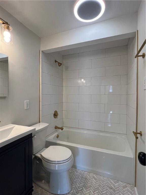 658 Fort Couch Road Pittsburgh, PA 15241 - Photo 8 of 17 a bathroom with a sink a toilet and bathtub