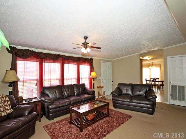 824 Perry Road Troutman, NC 28166 - Photo 3 of 16