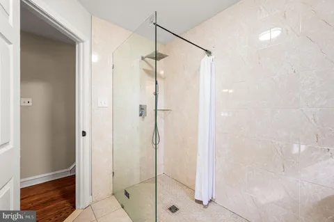 $625,000 | 105 Westminster Drive, Wallingford, PA 19086