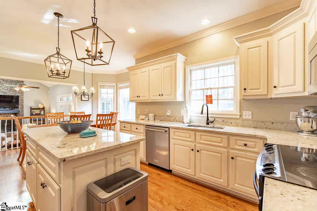 505 Carriage Hill Road Simpsonville, SC 29681 - Photo 4 of 30 Gallery Image 4