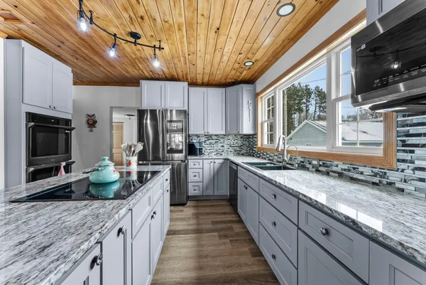 $349,900 | 43704 Co Highway 61, Hinckley, MN 55037