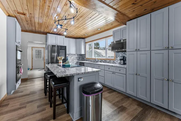 $349,900 | 43704 Co Highway 61, Hinckley, MN 55037