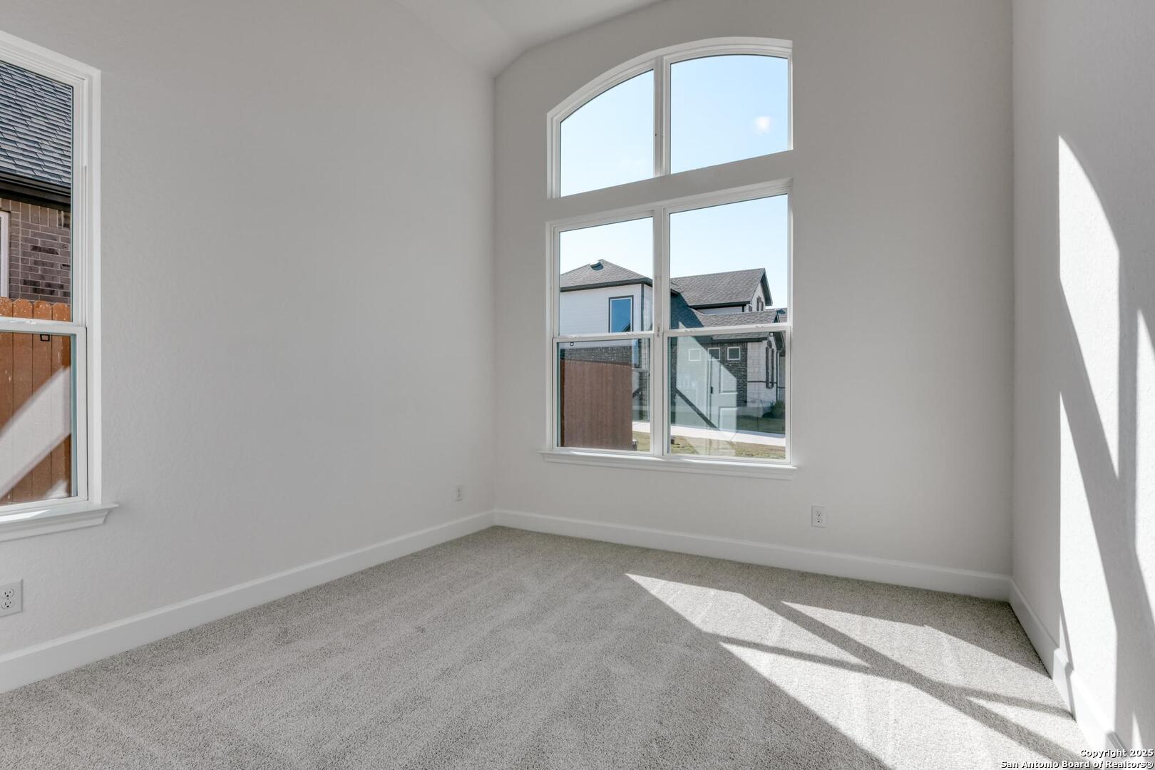 178 Annette Drive Castroville, TX 78009 - Photo 30 of 43 an empty room with a window