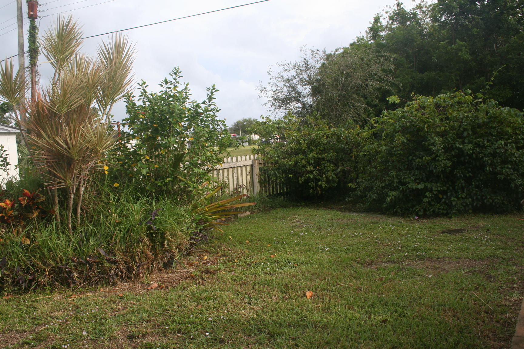6940 Southeast Ridgeway Terrace Hobe Sound, FL 33455 - Photo 15 of 22 014