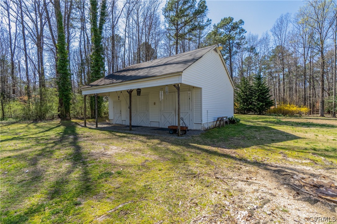 9630 Pasture Hill Road Midlothian, VA 23112 - Photo 5 of 27 Large workshop/shed