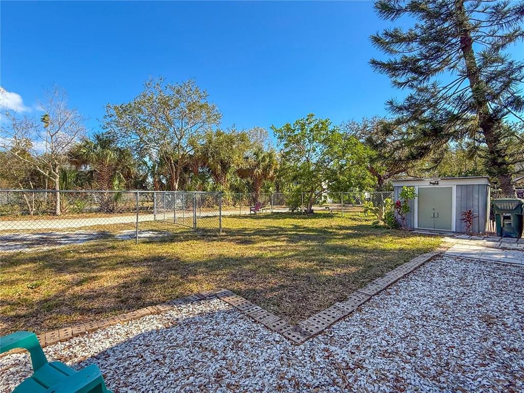 364 3rd Street Northwest Largo, FL 33770 - Photo 7 of 22