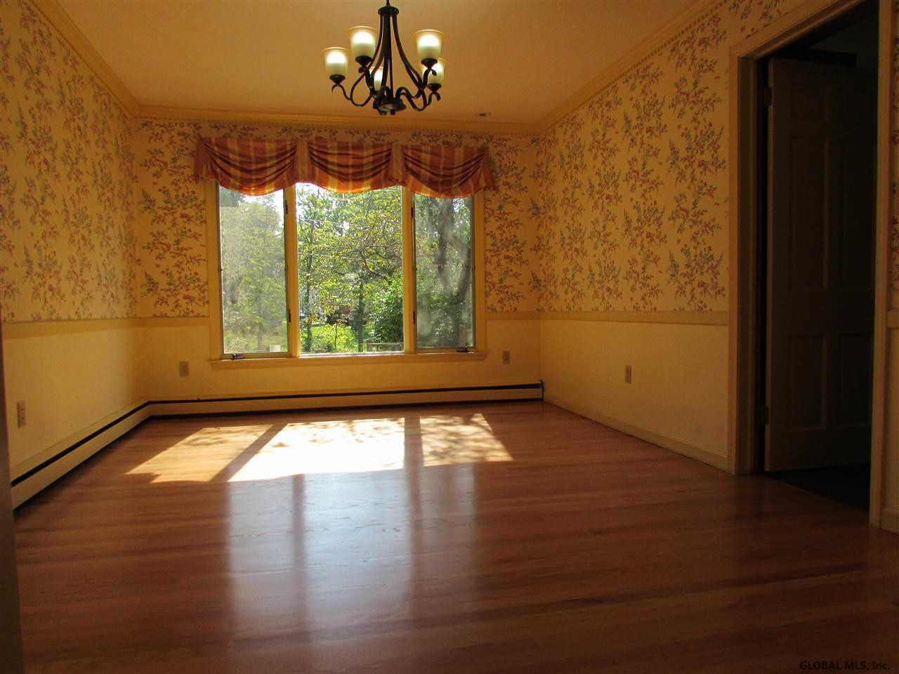4 Norge Road Bethlehem, NY 12054 - Photo 8 of 24 Photo 8
