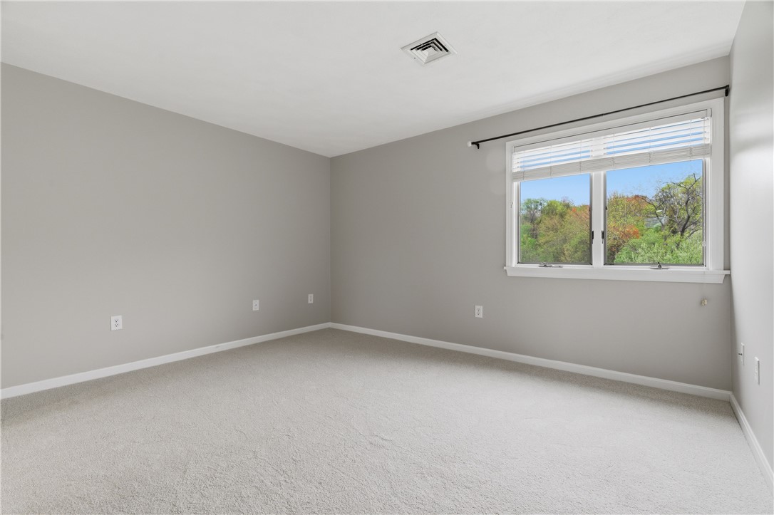 50 Abbott Run Valley Road, Unit 1604 Cumberland, RI 02864 - Photo 20 of 30 Bedroom #2
