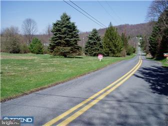 L:9948 Old State Road Boyertown, PA 19512 - Photo 10 of 12 Gallery Image 10