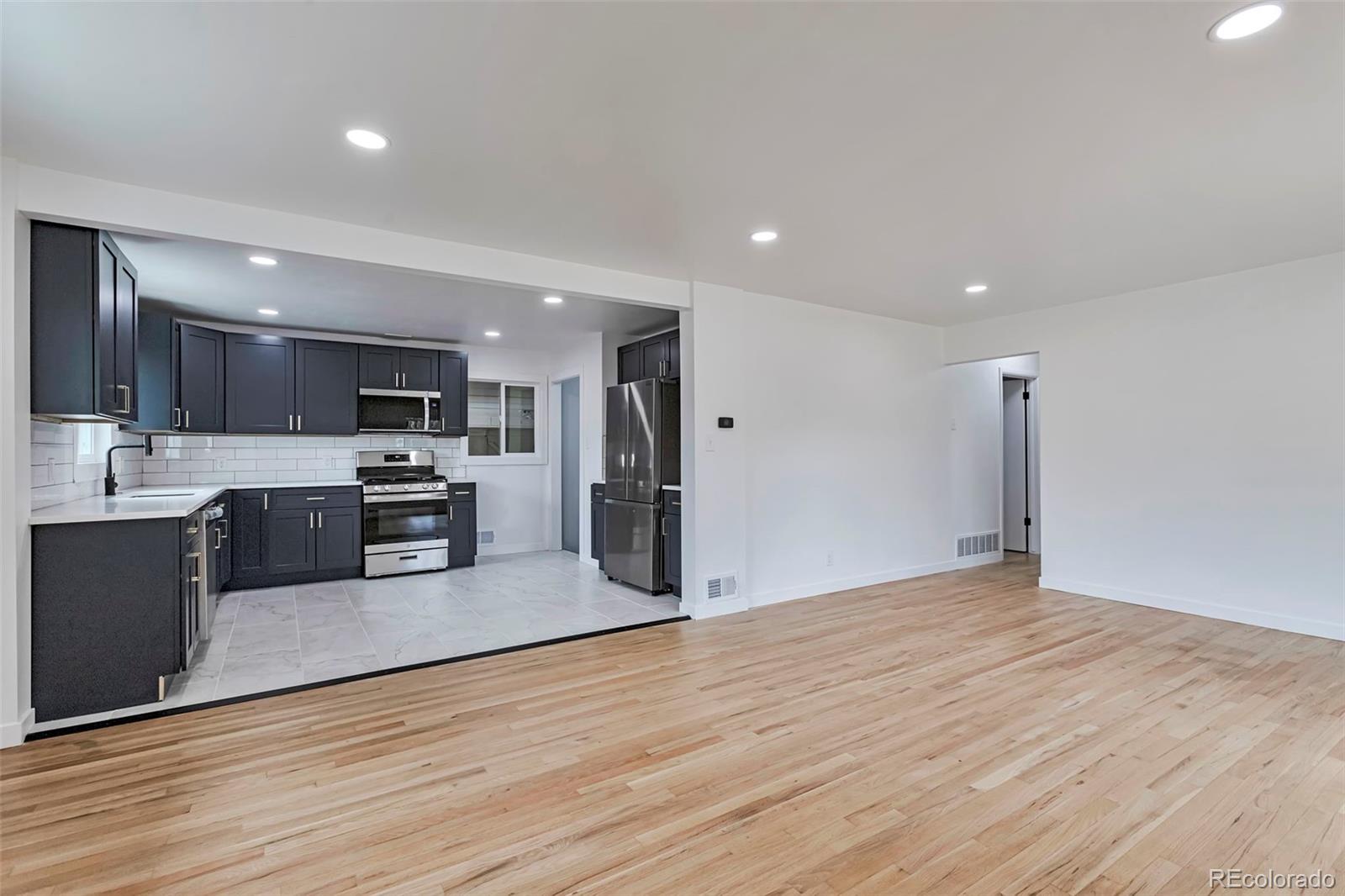 7795 Raritan Street Denver, CO 80221 - Photo 8 of 27 Gallery Image 8