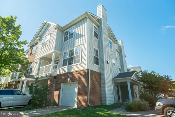 $2,600 | 13071 Marcey Creek Road, Herndon, VA 20171