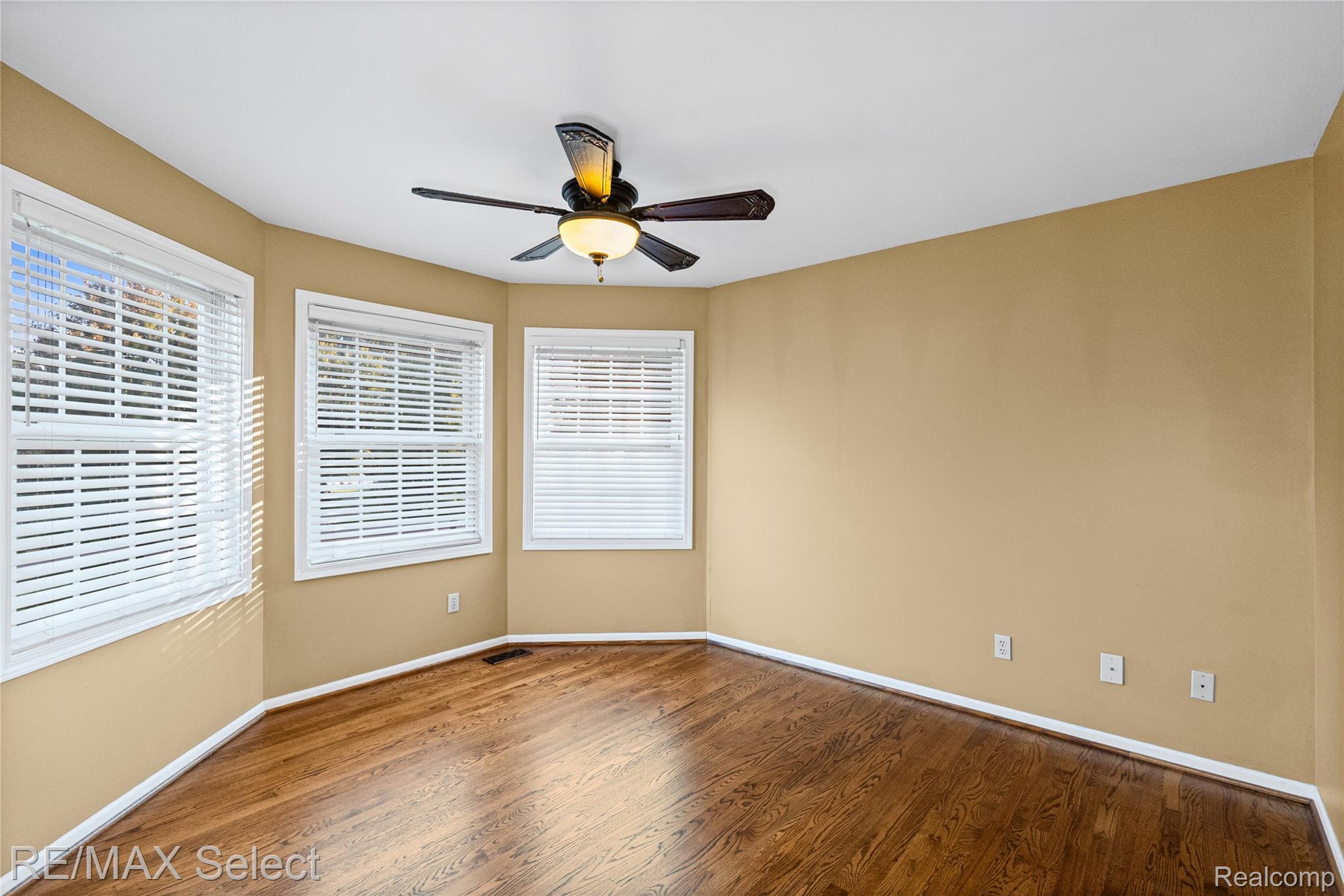4224 West 4 Lakes Drive Linden, MI 48451 - Photo 40 of 59 4224 W 4 Lakes Dr 56.jpg